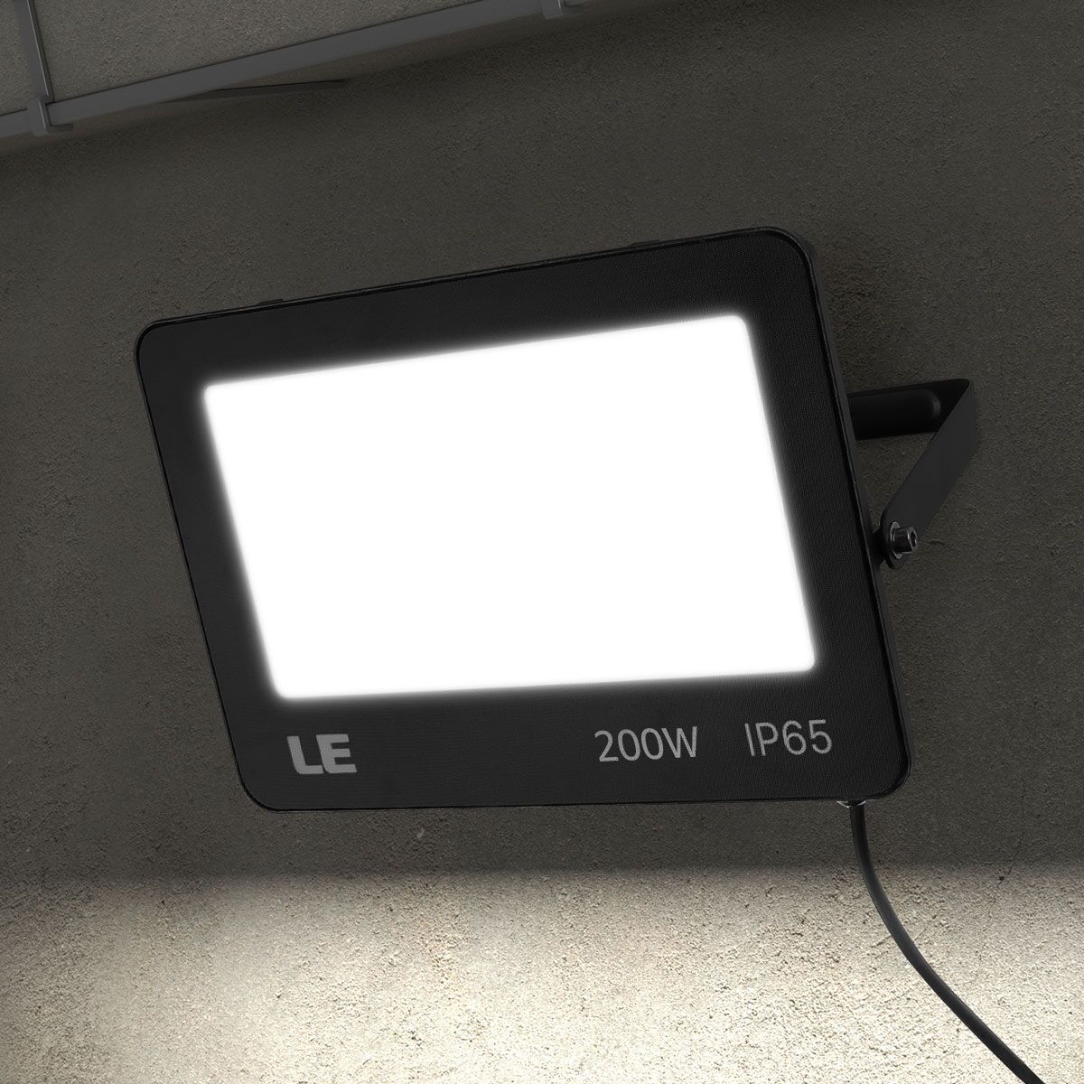 Projecteur LED extérieure 200W IP65 17600 Lumens Eq 800Watts