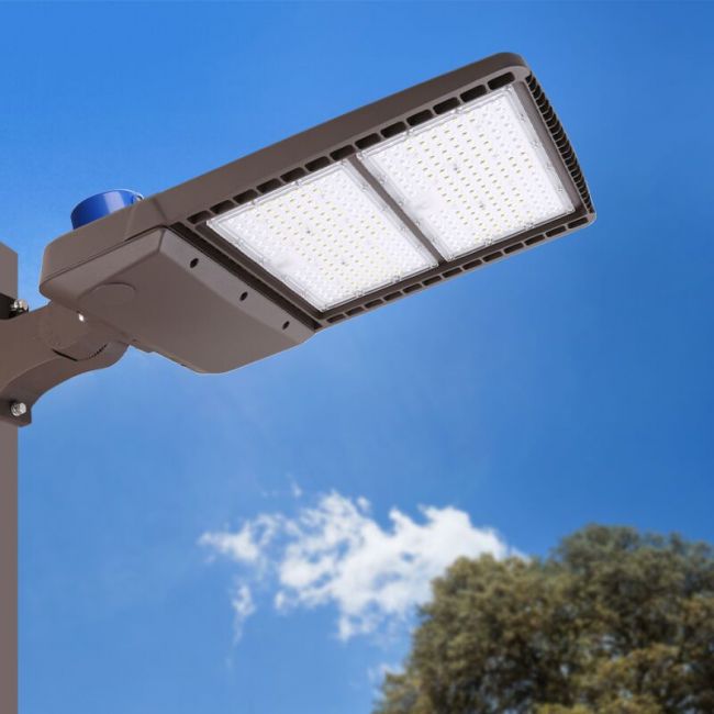 200W street light with photocell